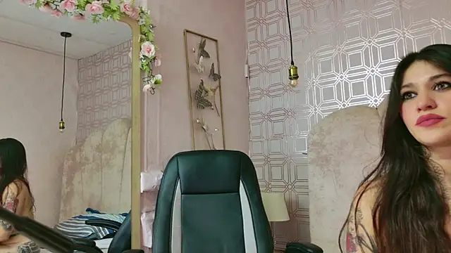 abby_saenz_2025's cam snapshot