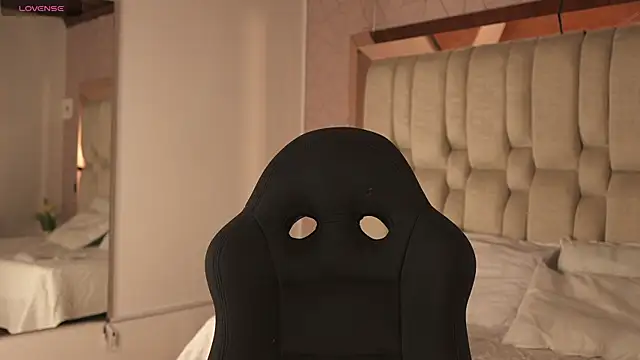 Kleverly_Manson1 live sex cam