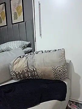 Zee_Online live sex cam