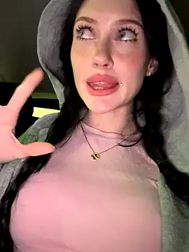 kira_mia live sex cam