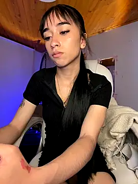 Emma_pink18's cam snapshot