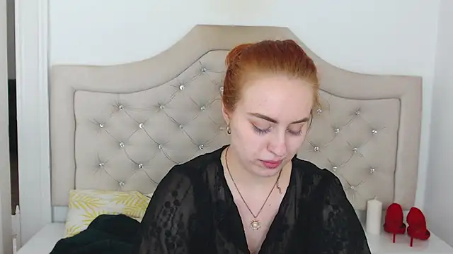 RubyBigBoobs's cam snapshot