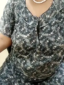 Tamil_aishu09 live sex cam