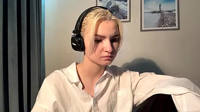 Cindi_Jacobs's cam snapshot