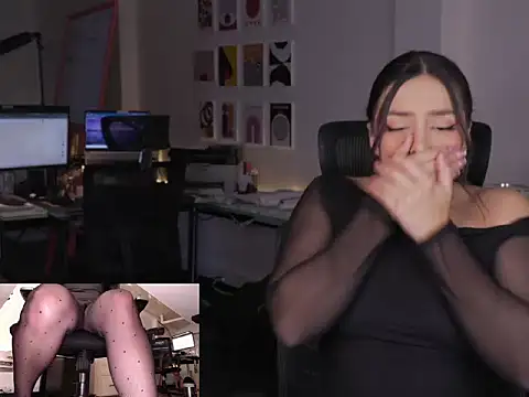 _KimberlyClars_'s cam snapshot