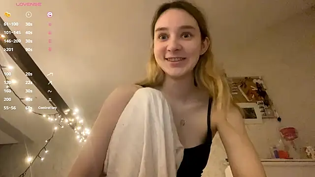 DanaCore live sex cam