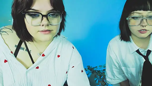 mira_cool_ live sex cam