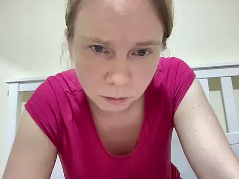 SweetLucy96 live sex cam