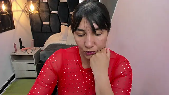 GiaFox_'s cam snapshot