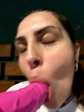 isadelasestrellas live sex cam