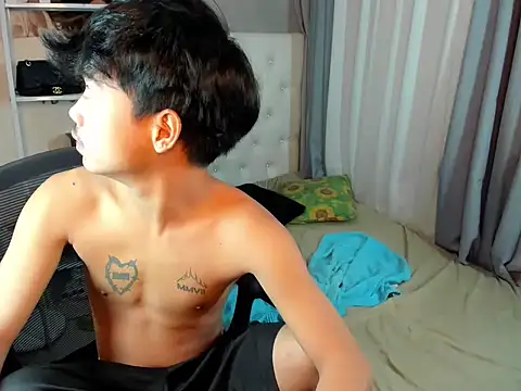 hardcocktwink live sex cam