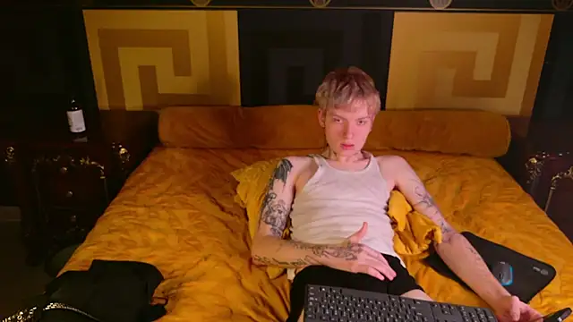 TRAVIS_CLAS live sex cam