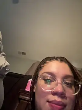 QueenNuttCollector live sex cam