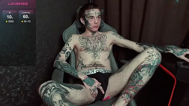 lonelycrystal live sex cam