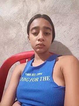 Zoe_Sweett18 live sex cam