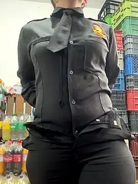 Alysson-- live sex cam