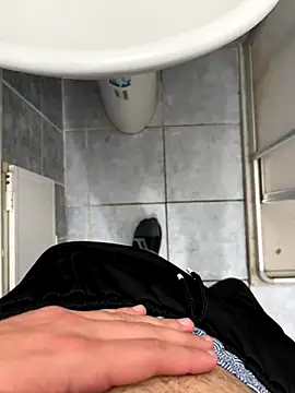 Aden_P2 live sex cam