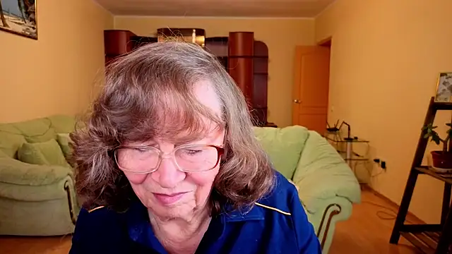 Betty_Brick's cam snapshot