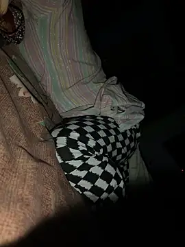 lonlygirlpriya7's cam snapshot