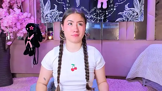 Naomistart's cam snapshot