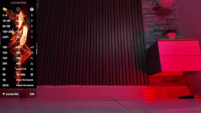 skinny_naughty_'s cam snapshot