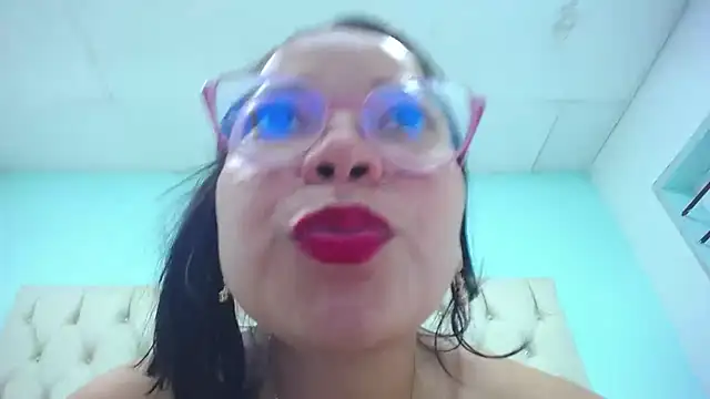 CristinaStarx live sex cam