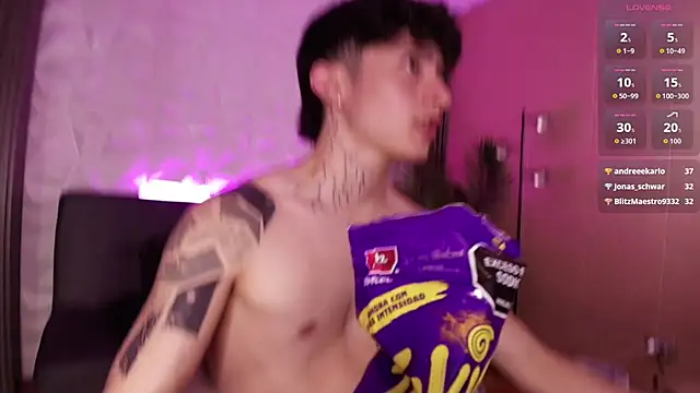 troy_rouge's cam snapshot