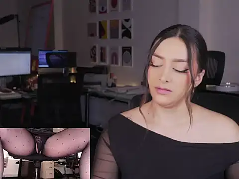 _KimberlyClars_'s cam snapshot