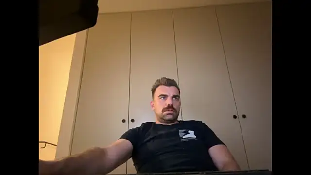 mrbigballs's cam snapshot