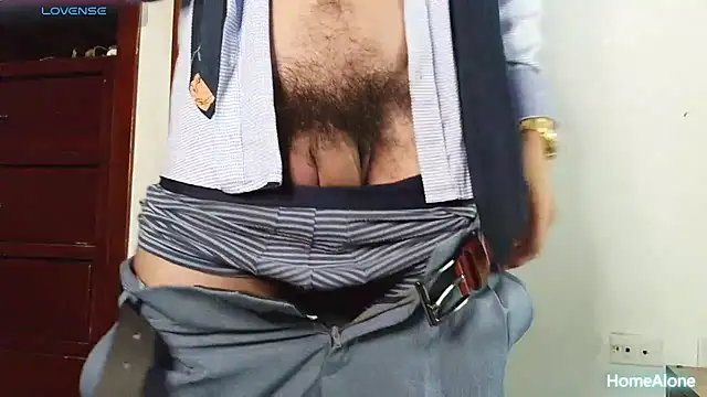 HomeAloneK live sex cam