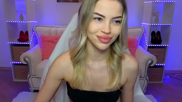 EmmyMills live sex cam