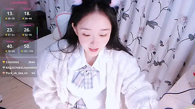 Niannian- live sex cam