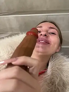 MilenaLuxury live sex cam