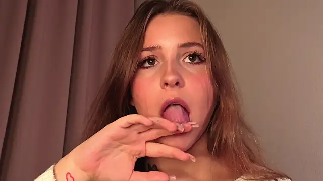 LoveSeekins live sex cam