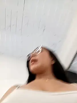 -VICKKY live sex cam