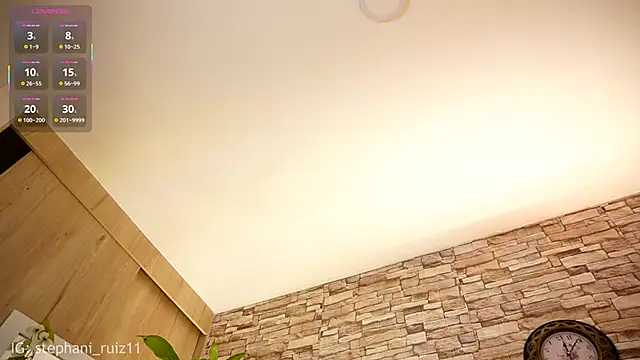 RossemaryRain live sex cam