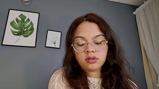 miaa_lux live sex cam