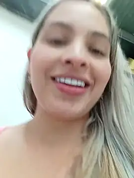 Belinda-Naughty live sex cam