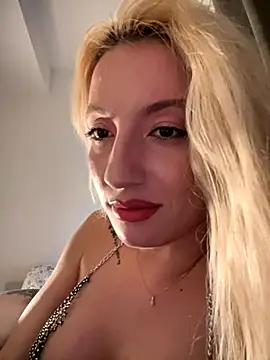 Ella_Charm live sex cam