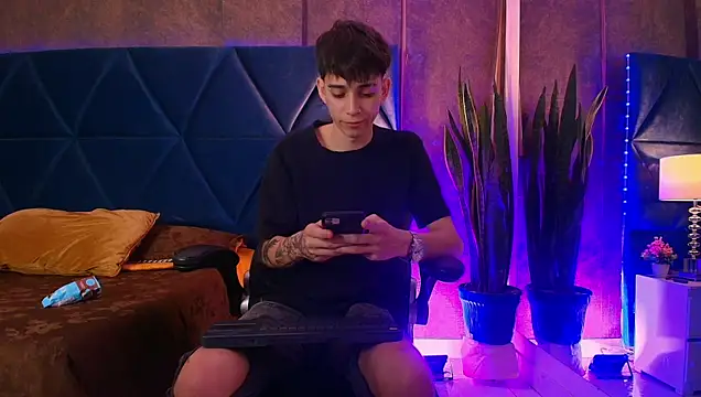 Lion_Foster01 live sex cam