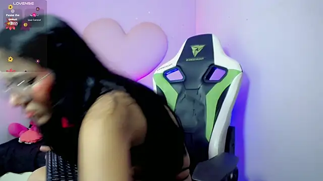 Mishell_hot_'s cam snapshot