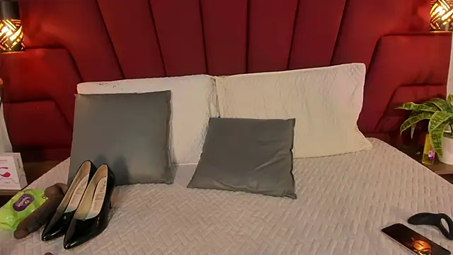 LadyLuminary live sex cam