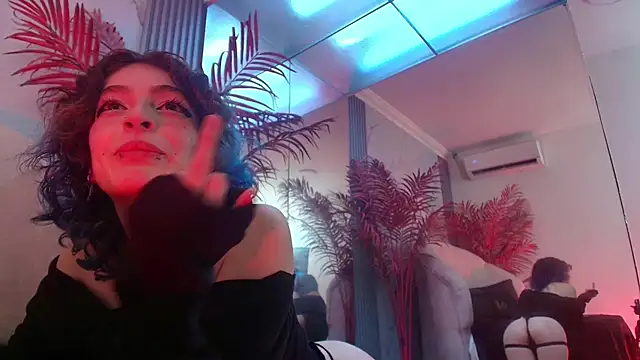 EvaHalsey's cam snapshot