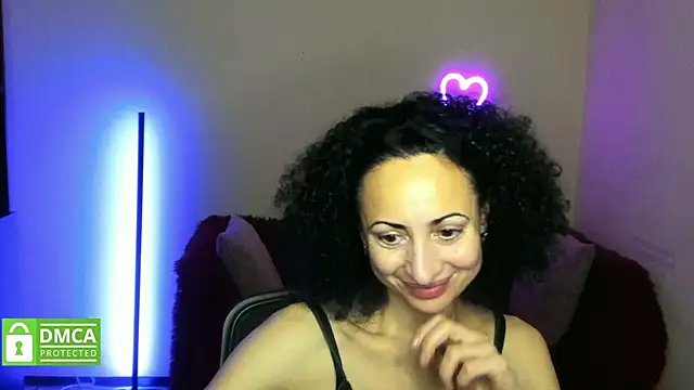 Arianasweety23 live sex cam