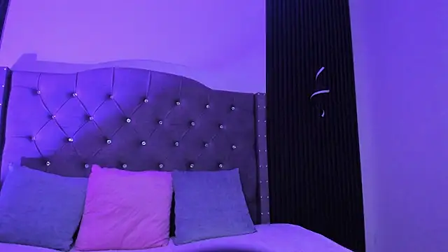 BonsMoon's cam snapshot