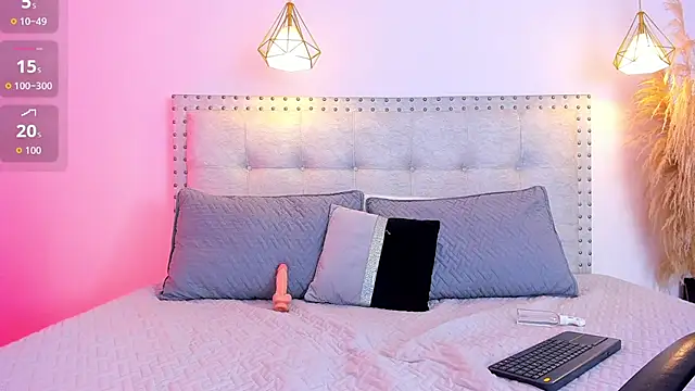 Esmeralda_cutes's cam snapshot