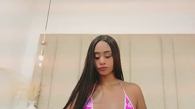 ChantalBlaiir's cam snapshot