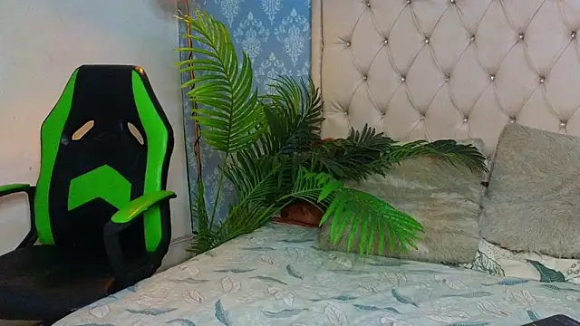 Miaa_Collinss's cam snapshot