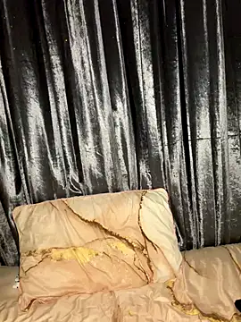 Strongqueen live sex cam