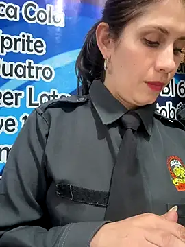 Alysson-- live sex cam